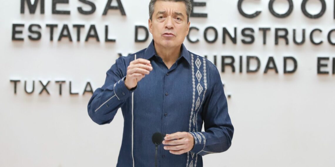 Pide Rutilio Escandón a la población vacunarse contra la influenza ante próxima temporada invernal