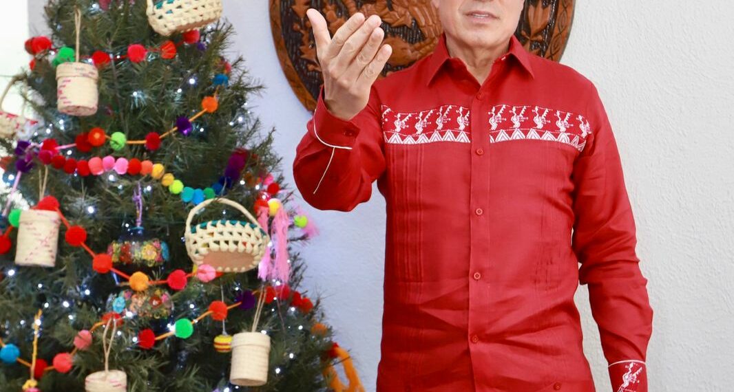 Rutilio Escandón desea un feliz año 2023 al pueblo de Chiapas