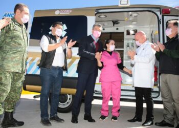 En Comitán, Rutilio Escandón inaugura la Clínica para la Atención de Parto Humanizado