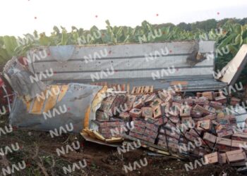 Vuelca tráiler en la carretera Jaritas – Tapachula