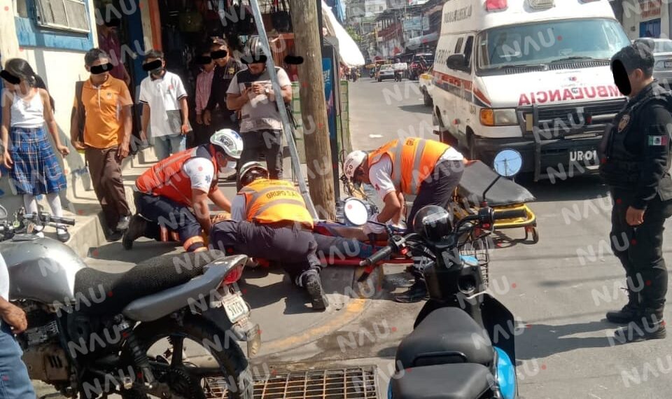 Motociclista lesionado fue atendido por paramédicos de servicios auxiliares de emergencia