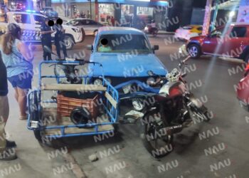 Más de 20 mil pesos en daños deja accidente