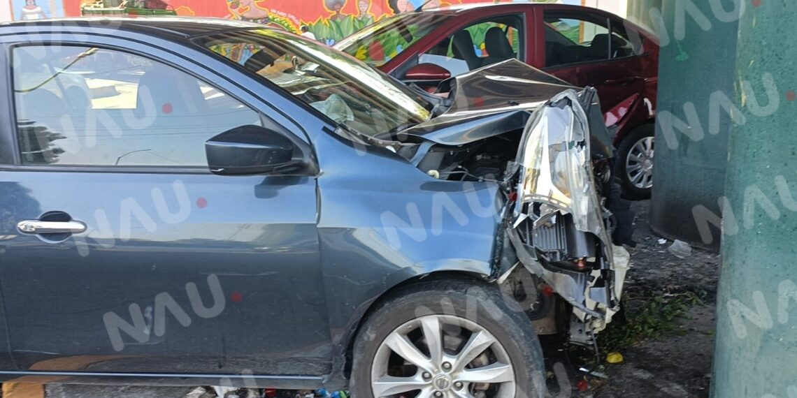 Pérdida total deja accidente en la central poniente y carretera costera