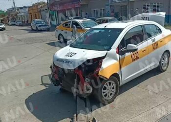 Choque deja daños por varios miles de pesos