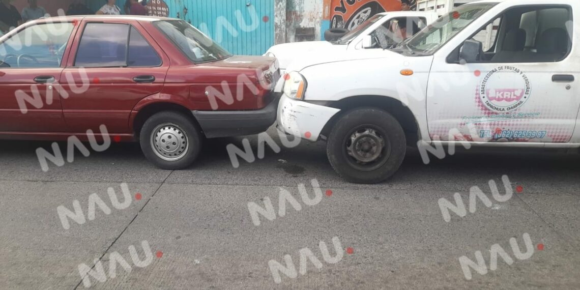 Choque por alcance deja pequeños daños