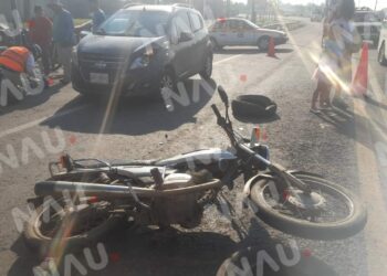 Dos lesionados deja accidente