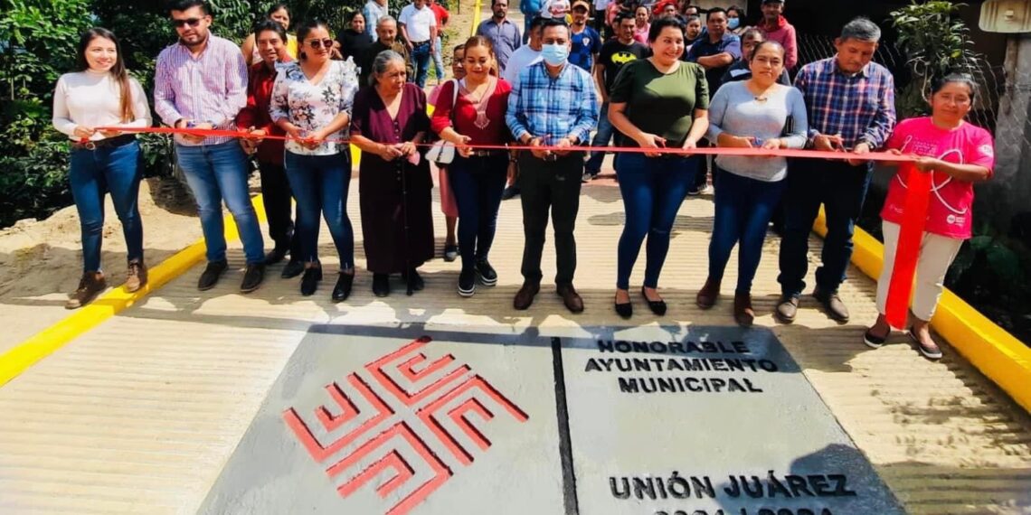 Ejidos y localidades de Unión Juárez, se fortalecen con la inauguración de dos importantes obras.
