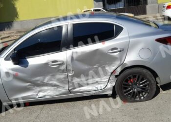 En el lugar hay un semáforo en perfectas condiciones, lo que significa que alguien se pasó el alto.