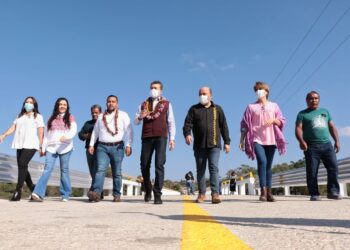 En Cintalapa, inaugura Rutilio Escandón ampliación del Puente Vado del ejido Pomposo Castellanos