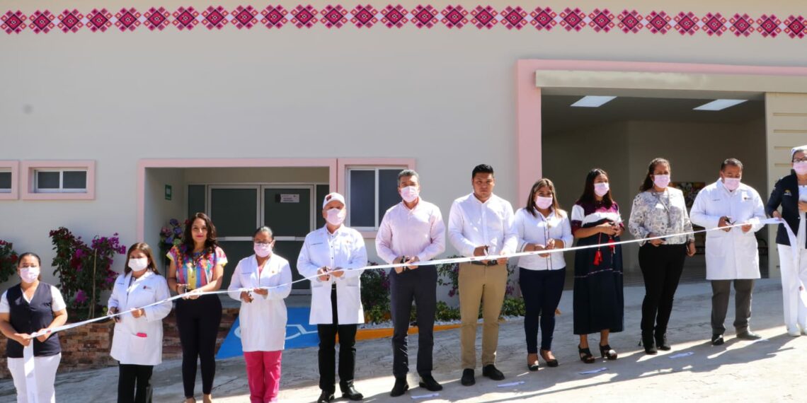 En Bochil, inaugura Rutilio Escandón novena Clínica de Parto Humanizado en Chiapas