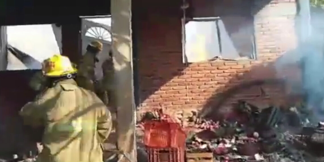 Se incendia bodega de veladoras en colonia Colinas de Rey “Vídeo”