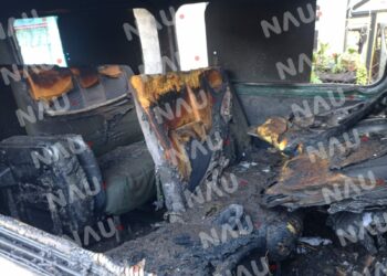 Se incendia combi de pasaje de la Unión y Progreso en Mixcum