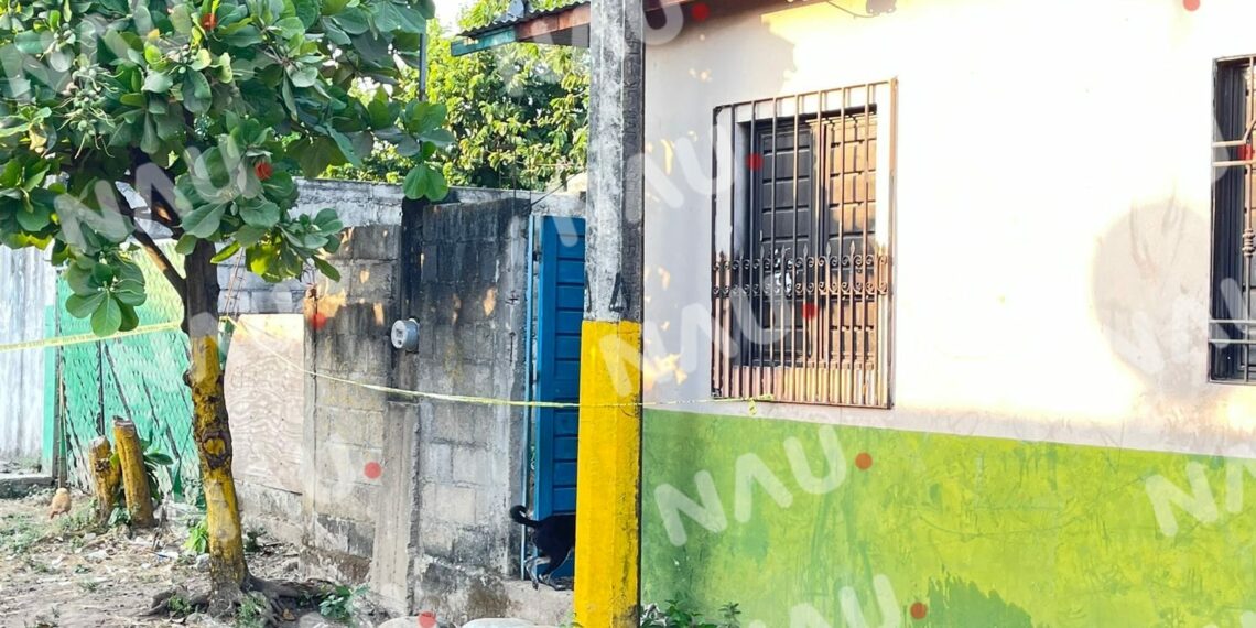 Escapó por la puerta falsa