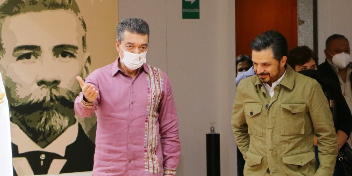 Rutilio Escandón y Zoé Robledo suman esfuerzos hacia la transformación del sistema de salud