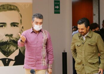 Rutilio Escandón y Zoé Robledo suman esfuerzos hacia la transformación del sistema de salud