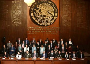 Asiste Rutilio Escandón a la conmemoración del 106 Aniversario de la Promulgación de la Constitución de 1917