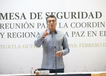 Reconoce Rutilio Escandón a habitantes de El Porvenir por sumarse al combate de incendios