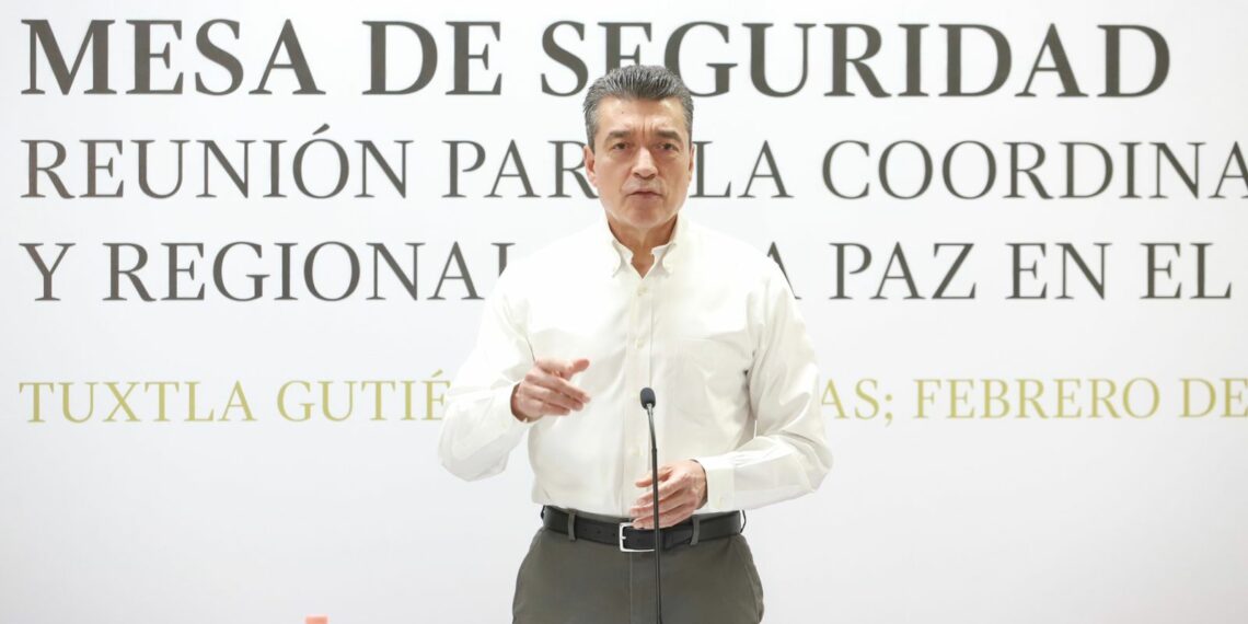 Pide Rutilio Escandón abstenerse de actividades en el mar por posibilidad de oleajes altos