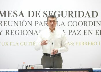Pide Rutilio Escandón abstenerse de actividades en el mar por posibilidad de oleajes altos