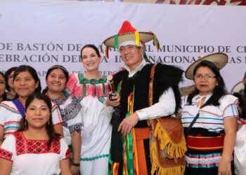 Conmemora Rutilio Escandón el Día Internacional de las Lenguas Maternas