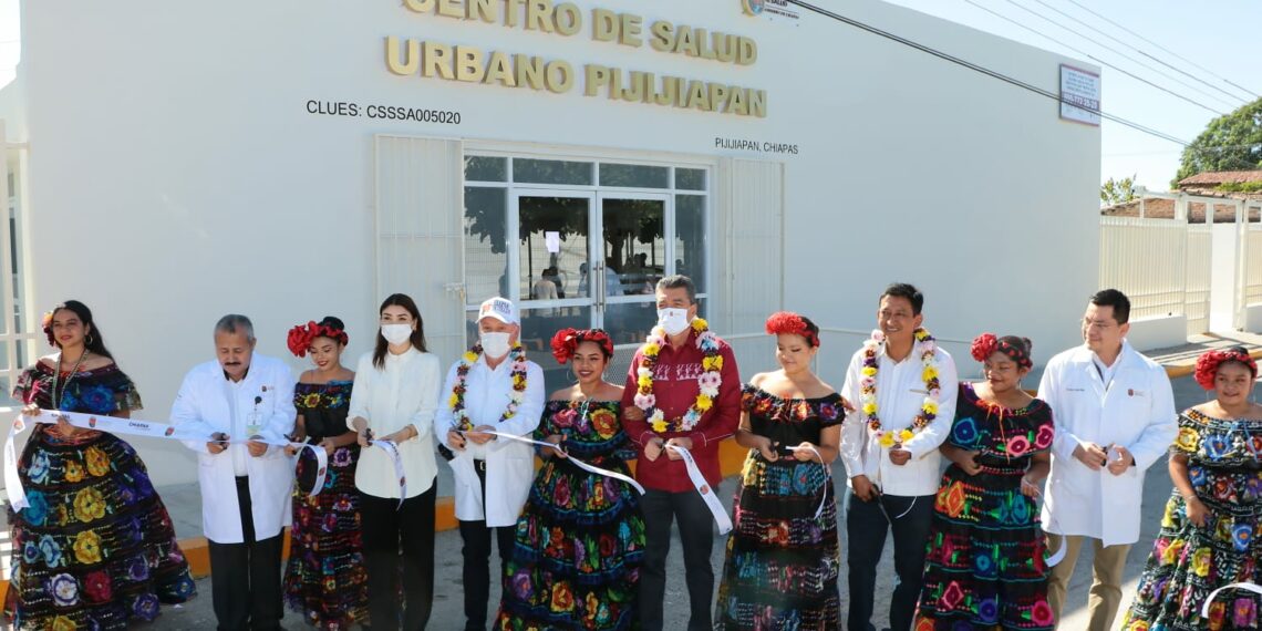 En Pijijiapan, inaugura Rutilio Escandón reconversión del Centro de Salud Urbano
