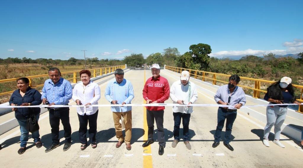 Entrega Rutilio Escandón construcción del Puente Vehicular “Monte Verde”, en Tonalá