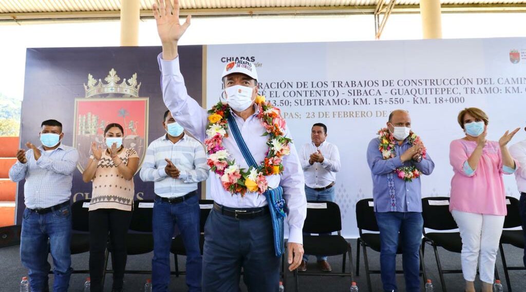 En Chilón, Rutilio Escandón inaugura camino San José El Contento-Sibaca-Guaquitepec