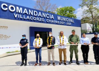 En Villa Corzo, Rutilio Escandón beneficia a la Policía Municipal con espacios y equipamiento dignos