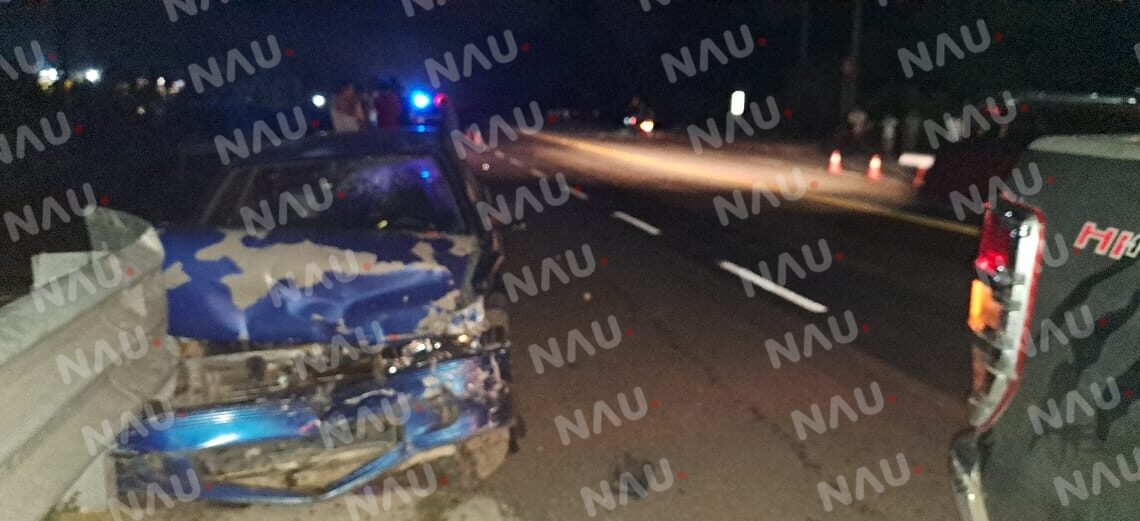 Dos lesionados al chocar dos unidades