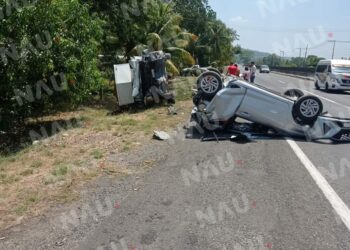 Daños por más de 250 mil pesos deja choque de dos vehículos