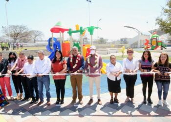 Rutilio Escandón y delegado federal inician entrega de apoyos a personas adultas mayores y con discapacidad