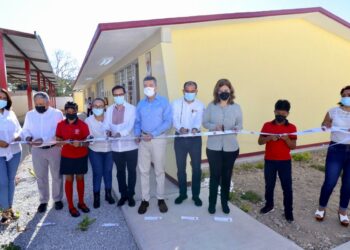 En Berriozábal, Rutilio Escandón inaugura espacios en la Primaria Felipe Wenceslao Mijangos López