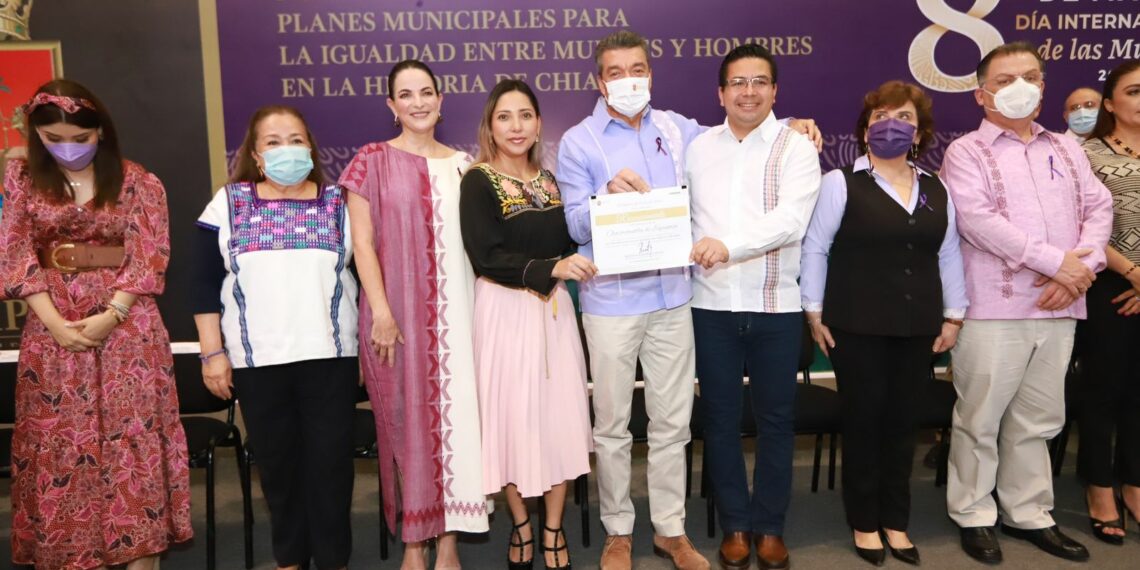 Junto a los gobiernos municipales, Rutilio Escandón impulsa la igualdad entre mujeres y hombres