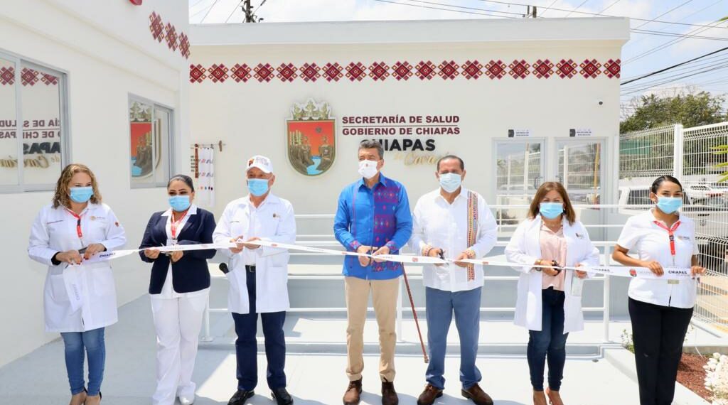 En Juárez, Rutilio Escandón inaugura reconversión del Centro de Salud y Red de Frío del Distrito de Salud V