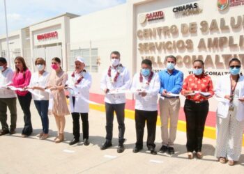 Rutilio Escandón inaugura la reconversión del Centro de Salud Urbano de Villa Comaltitlán