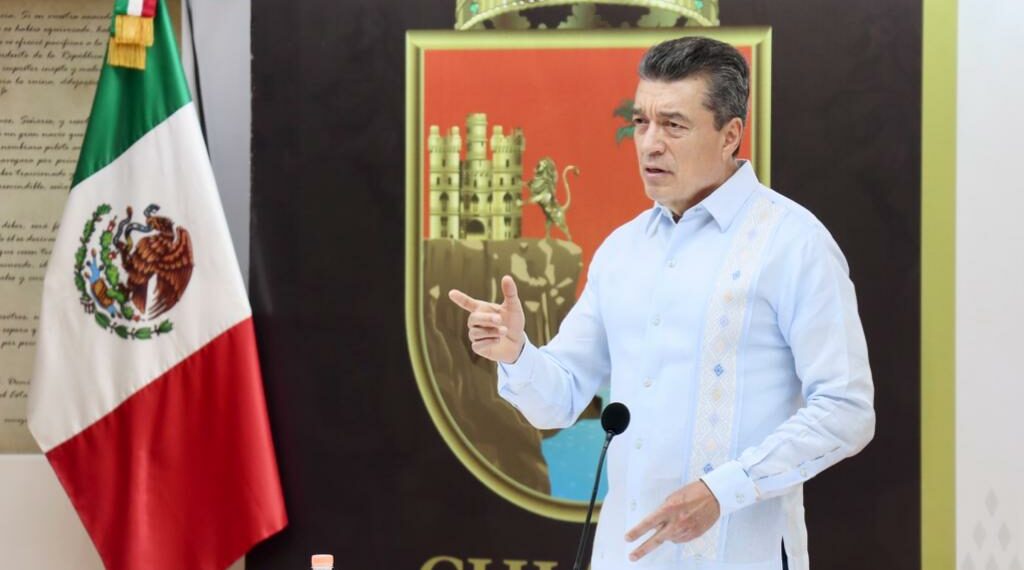 Felicita Rutilio Escandón a docentes de las secciones 7 y 40 por jornada electoral democrática y pacífica