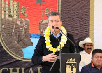 Inaugura Rutilio Escandón red de energía eléctrica en la localidad Nuevo Corral Chén El Ángel, en SCLC