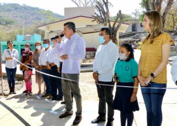 Con aeronaves oficiales fortalecemos acciones de seguridad, protección civil y salud: Rutilio Escandón