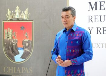 Rutilio Escandón agradece al canino Sismo, jubilado tras más de una década de servir a Chiapas