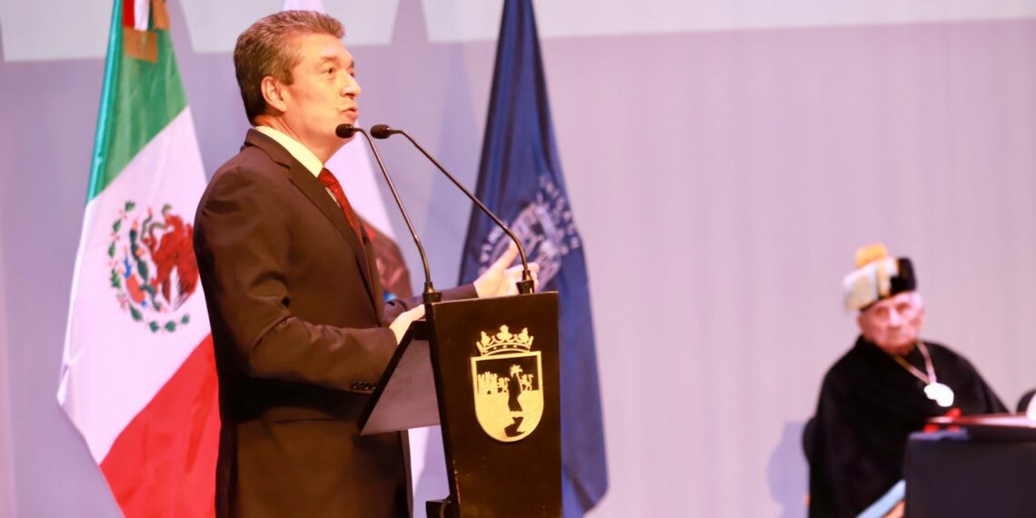 Reconoce Rutilio Escandón al doctor Fernán Pavía, por poner sus conocimientos al servicio de Chiapas