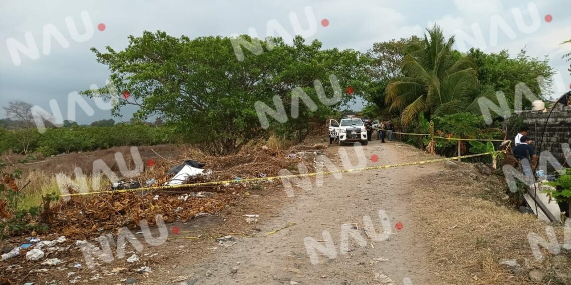 Perros devoraban restos humanos al borde del río coatán