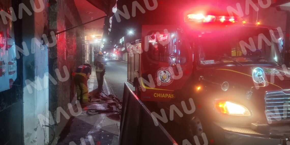Se incendia el patio de una vivienda en el centro de Tapachula