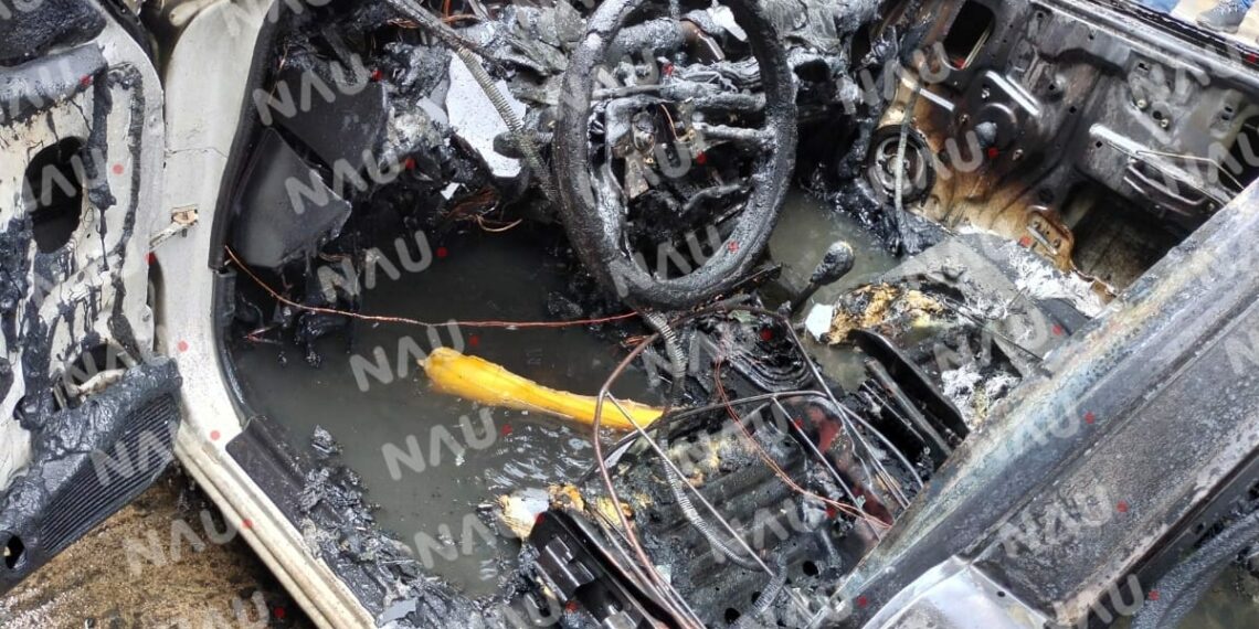 Se incendia taxi en TAPACHULA