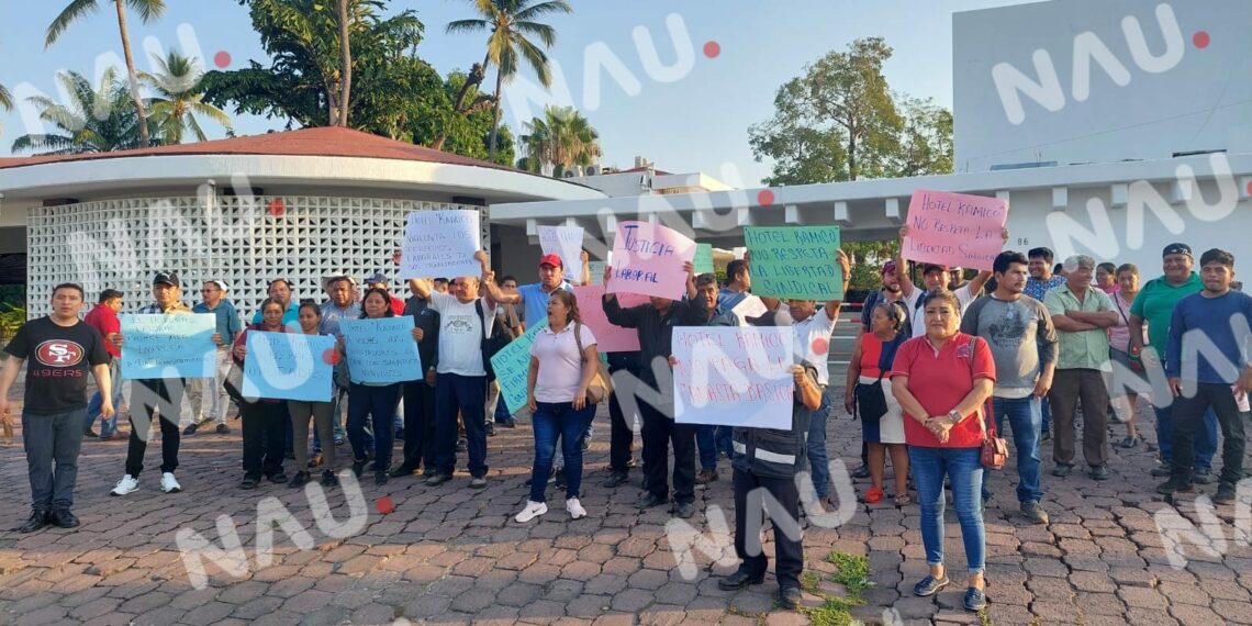 “Vídeo” Trabajadores de Hotel Kamico en paro de labores, luchan por que respeten su contrato colectivo de trabajo.