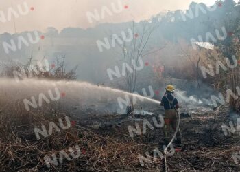 Incendian pastizales en el río Coatán