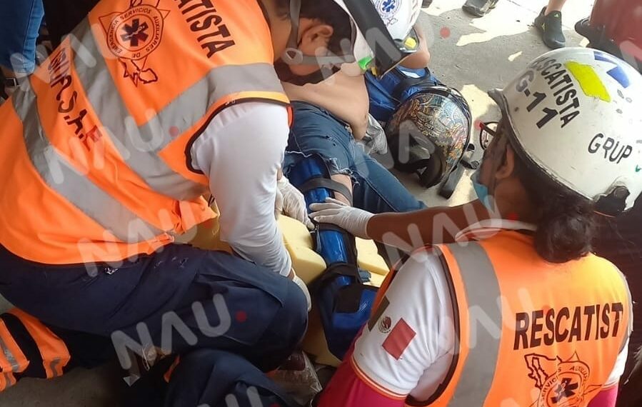 Accidente de motocicleta en Boulevard Akishino deja a un hombre herido