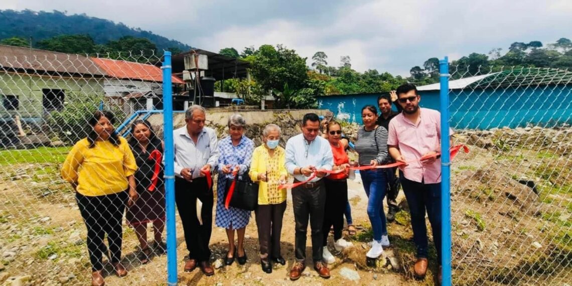 Ayuntamiento Municipal. Beneficia de manera directa a familias del Ejido Once de Abril, con “Rehabilitación de Agua Potable”.