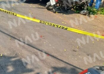 Dos lesionados en choque de motocicleta y colectivo de la ruta Xochimilco – Centro