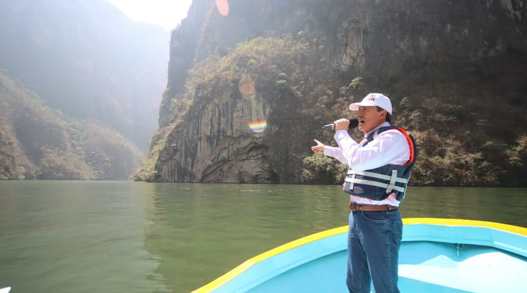El Cañón del Sumidero se encuentra limpio, seguro y en condiciones para navegar: Rutilio Escandón