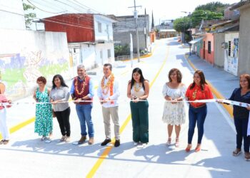 Beneficia Rutilio Escandón con obra vial y acciones de seguridad a habitantes de la colonia Potinaspak